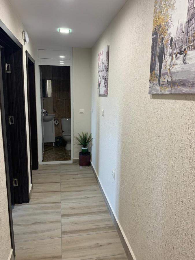 Apartment Zdravets 2, In The Heart Of The Old City Veliko Tarnovo Exterior photo